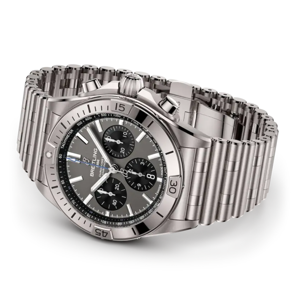 Breitling Chronomat B01 42 Titanio