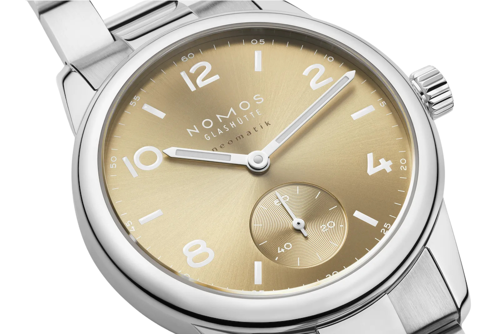 Nomos Glashutte Club Sport neomatik 34 gold