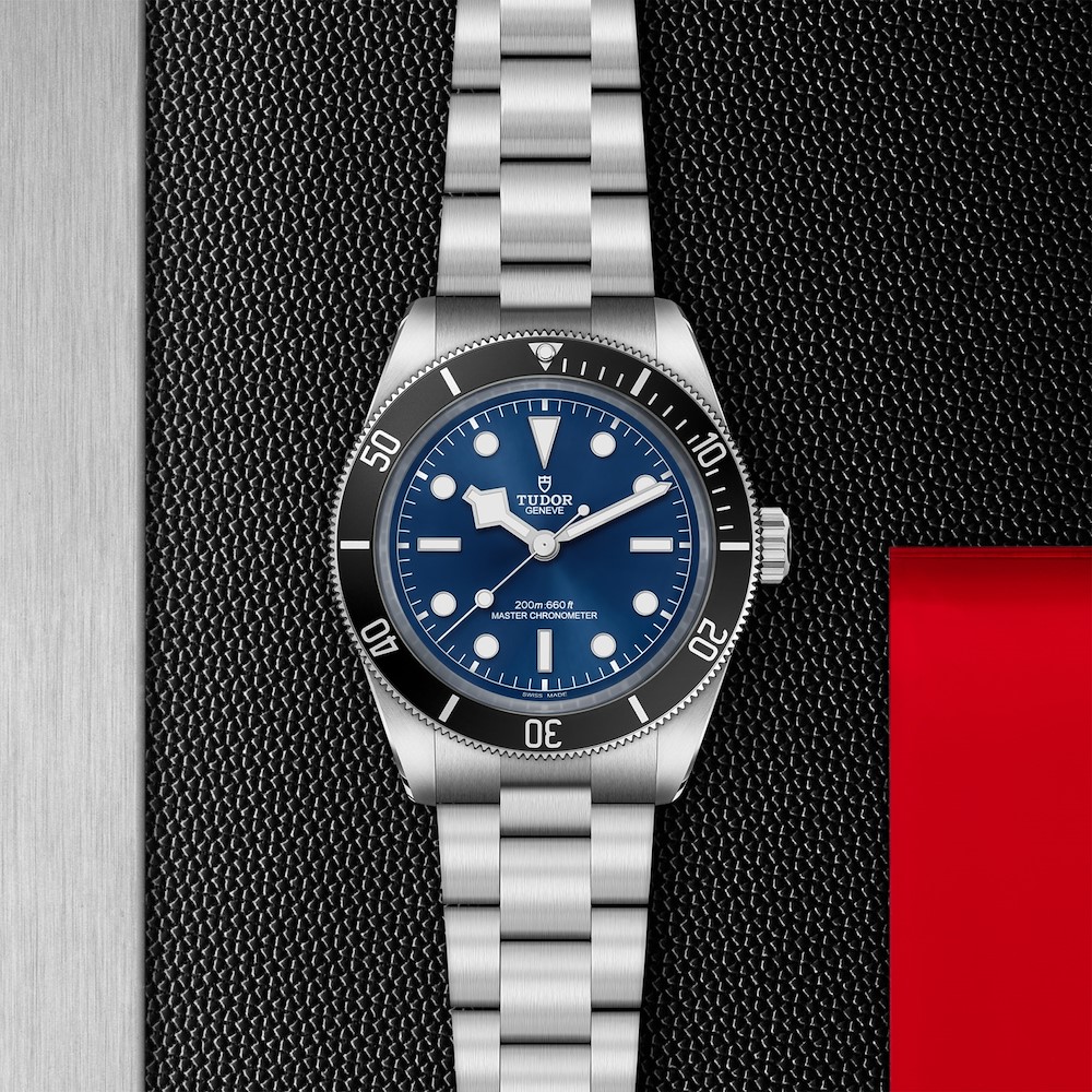 Tudor Black Bay 68