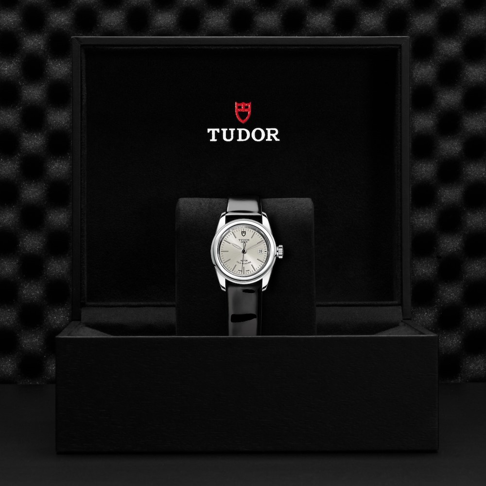 Tudor Glamour Date