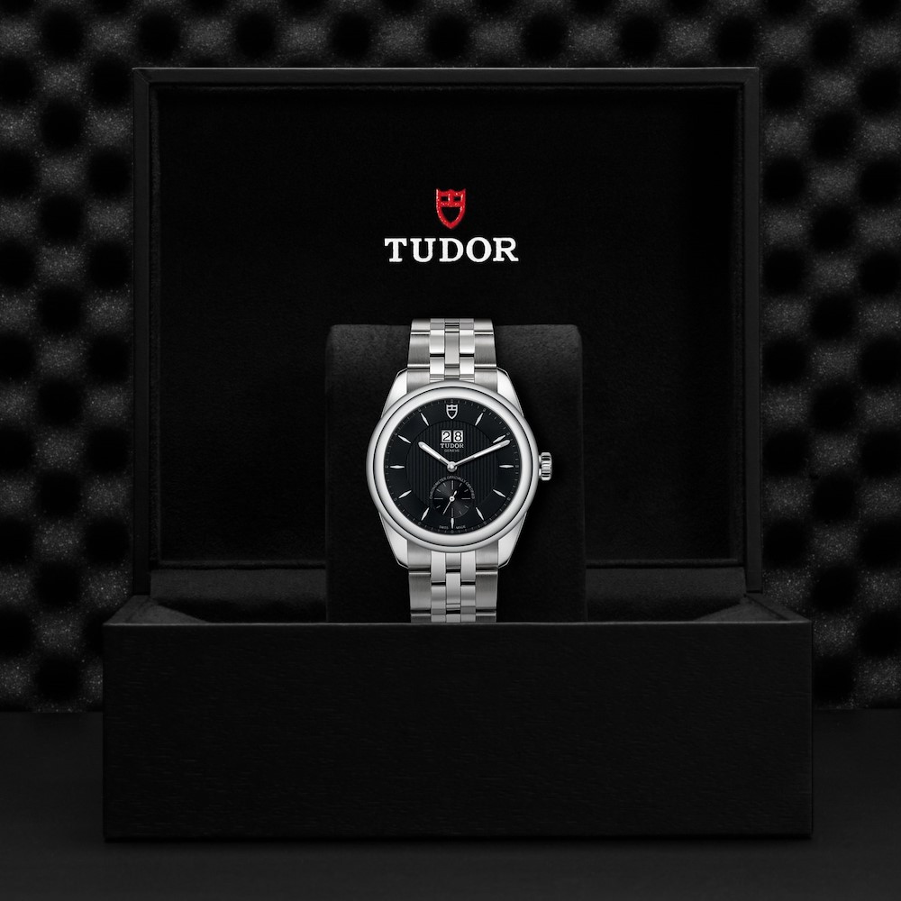Tudor Glamour Double Date
