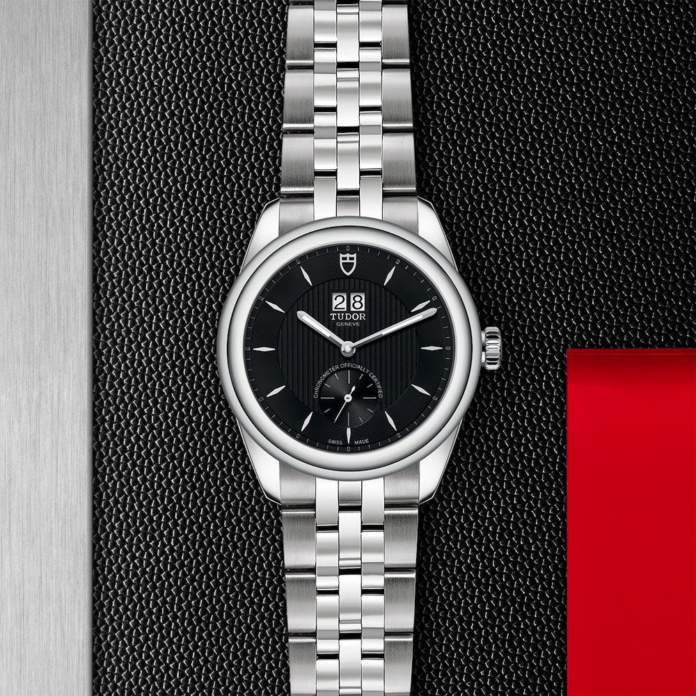 Tudor Glamour Double Date