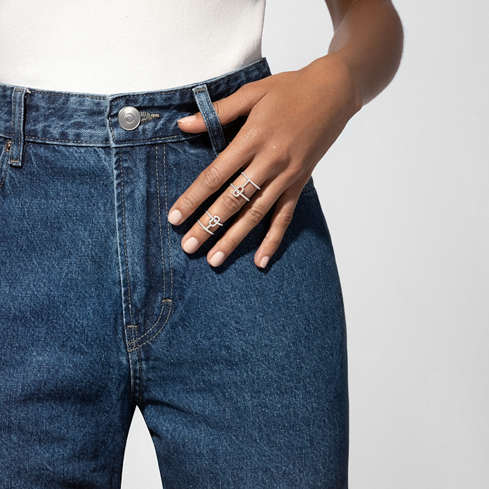 ANELLO IN ORO BIANCO CON DIAMANTI