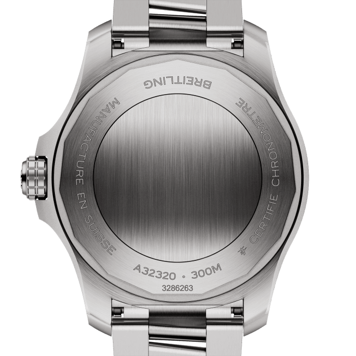 Breitling Avenger Automatic GMT 44