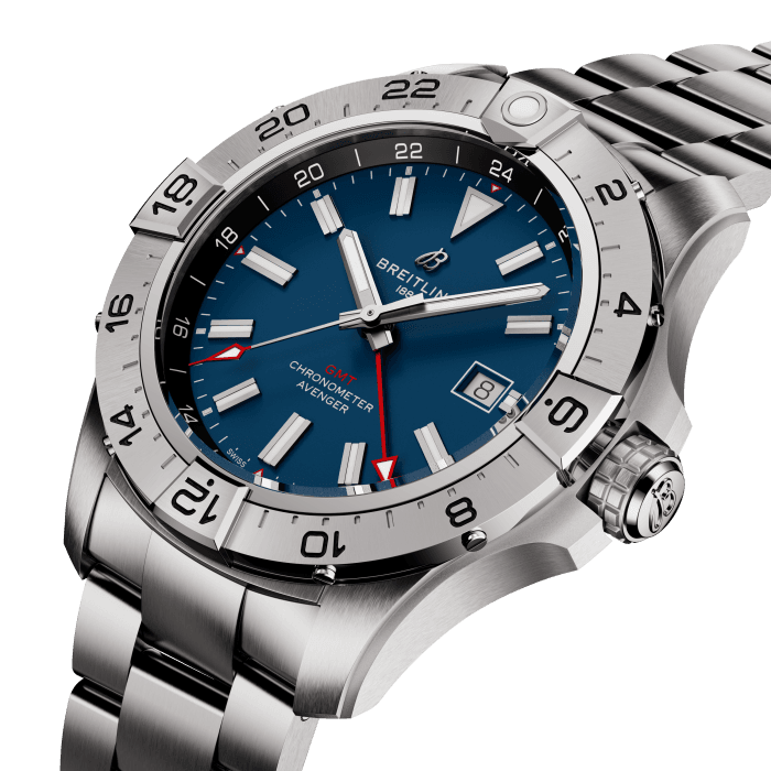 Breitling Avenger Automatic GMT 44