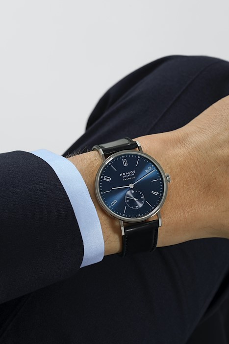 Nomos Glashütte Tangente Neomatik 39 Blu Oro