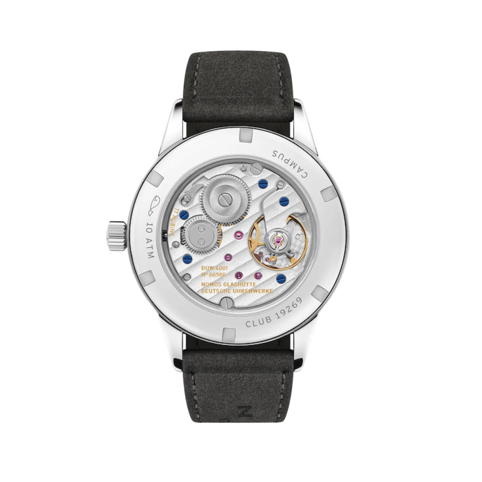 Nomos Club Campus in olive