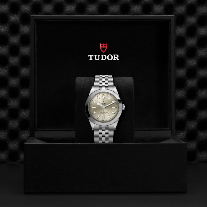 Tudor Black Bay One 39