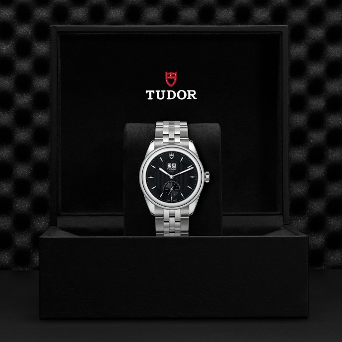 Tudor Glamour Double Date