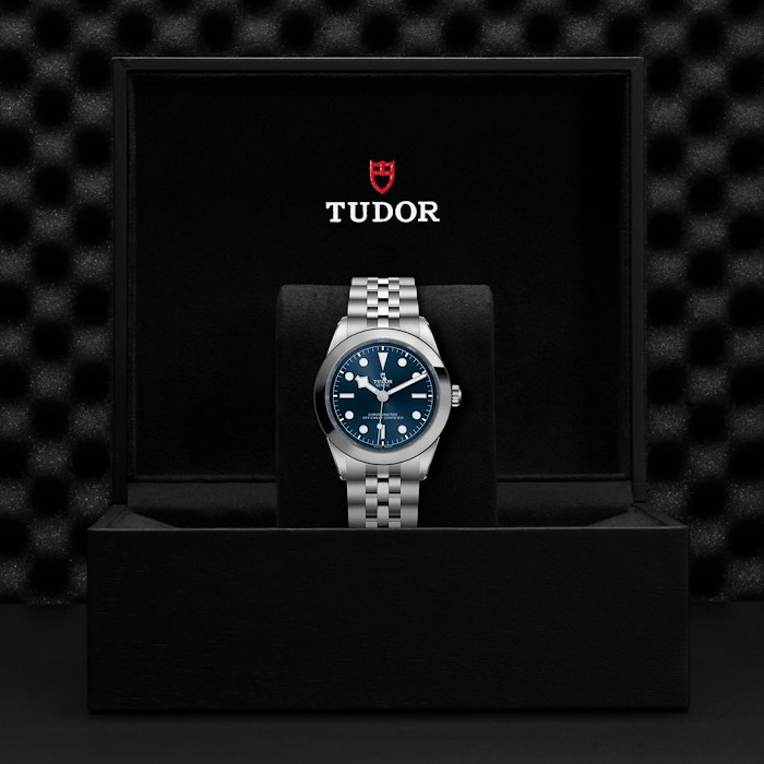 Tudor Black Bay 39
